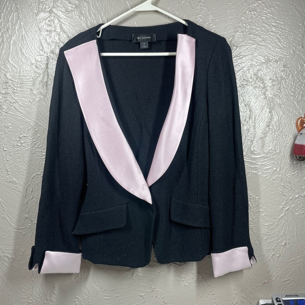 St.‎ John Black Knit Pink Satin Trimmed Single Button Blazer Size 10